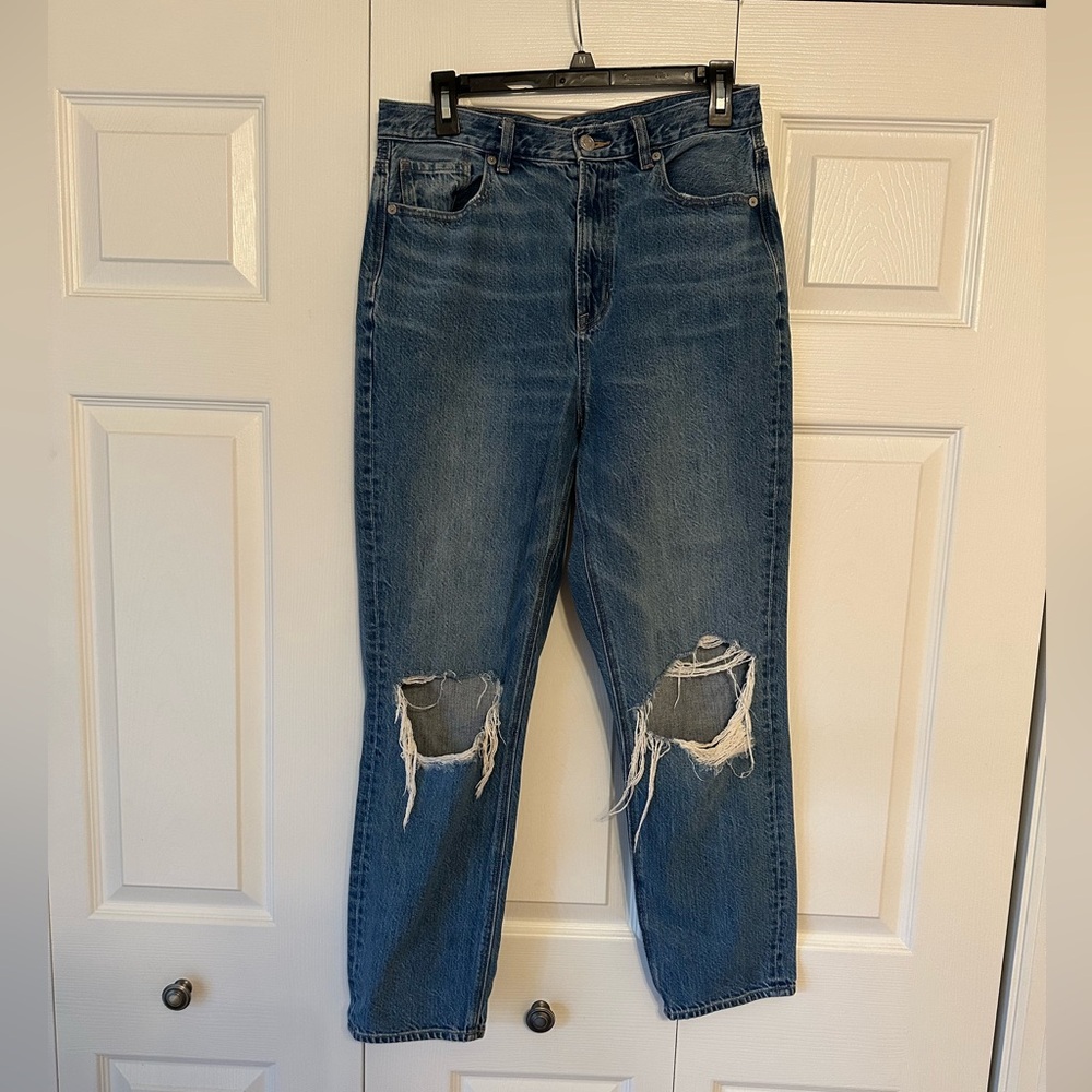 American Eagle Ankle Length Highest Rise Mom Jean Size 8